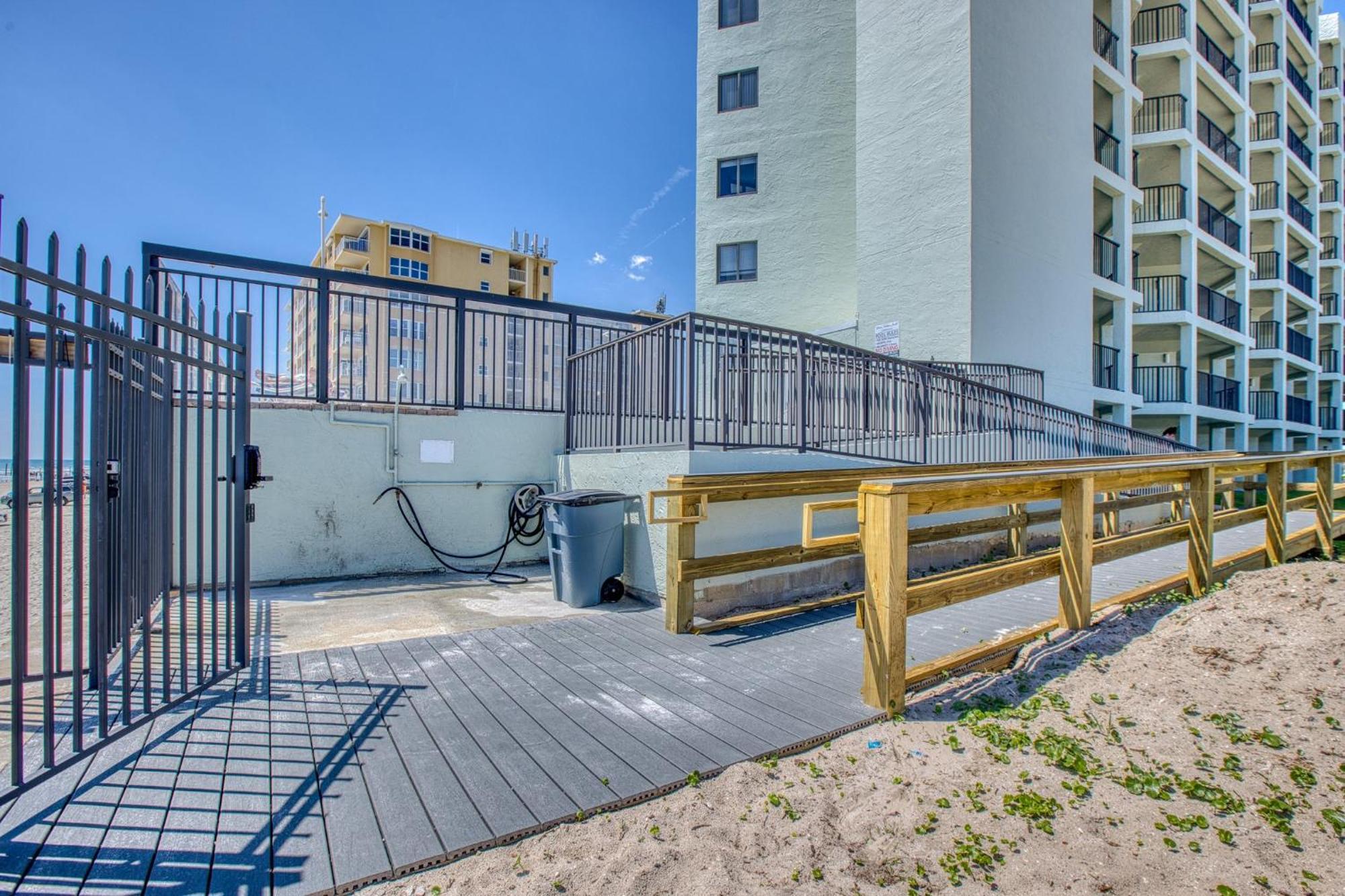 Ocean View With A Beachfront Pool At Ocean Trillium Condo ~ 403 New Smyrna Beach Exteriér fotografie